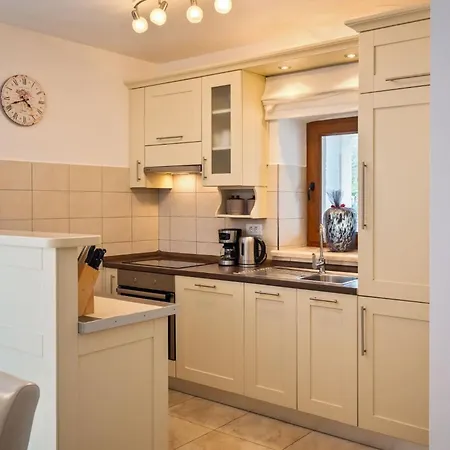 Rustic Casa Mate With 2 Bedrooms In Tinjan فيلة *