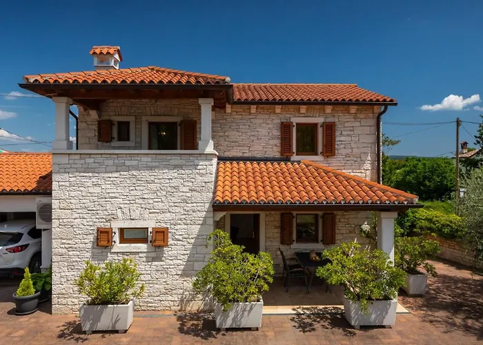 Rustic Casa Mate With 2 Bedrooms In Tinjan Villa Kringa