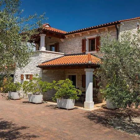 Villa Rustic Casa Mate With 2 Bedrooms In Tinjan
