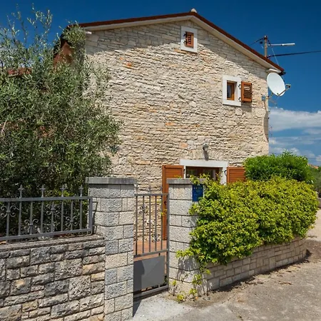 Rustic Casa Mate With 2 Bedrooms In Tinjan * Kringa