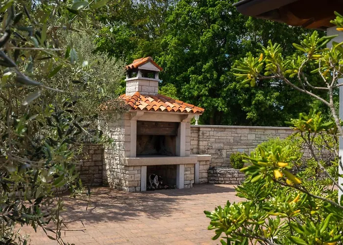 Vila Rustic Casa Mate With 2 Bedrooms In Tinjan
